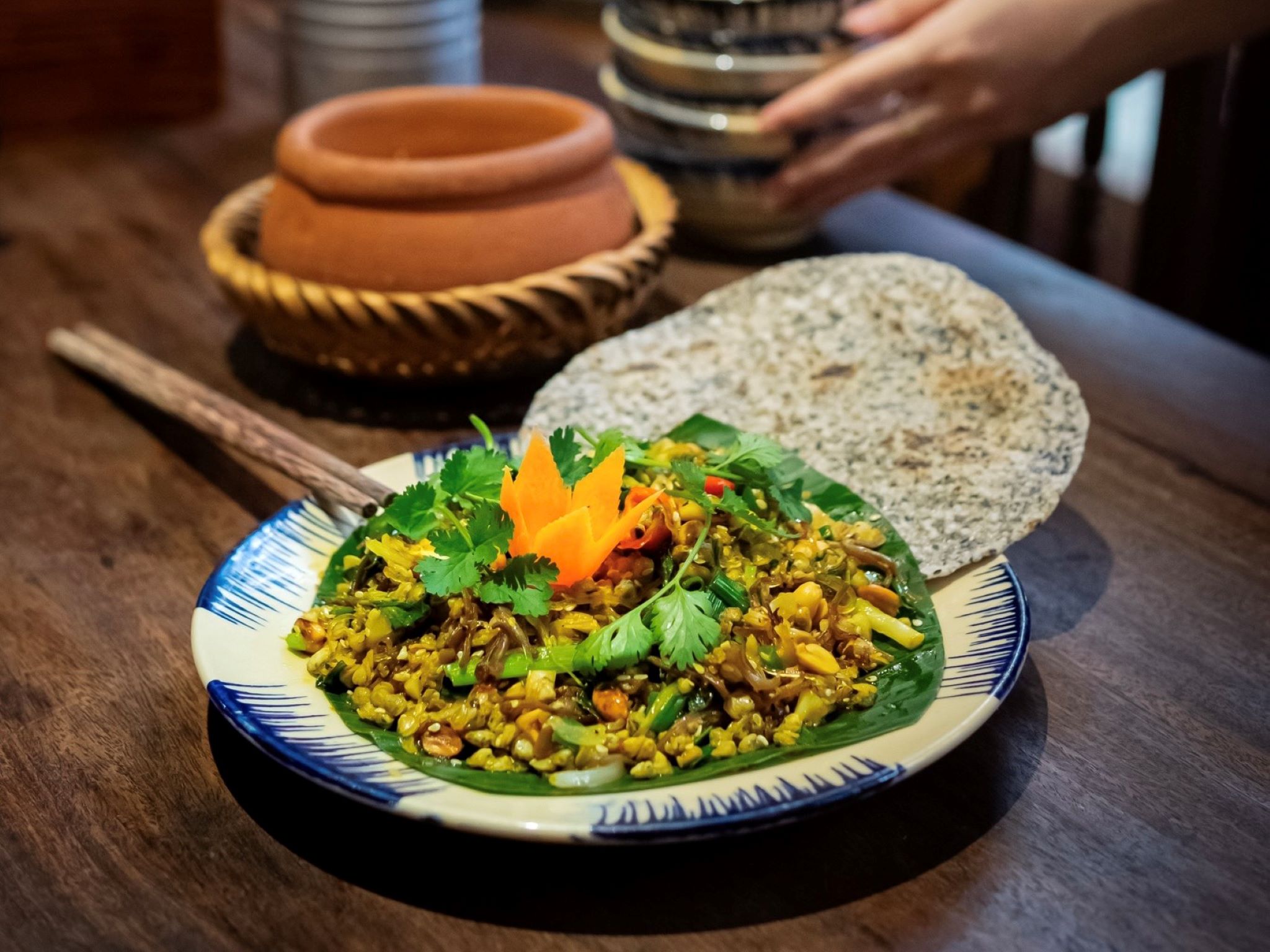 Hến xúc bánh tráng